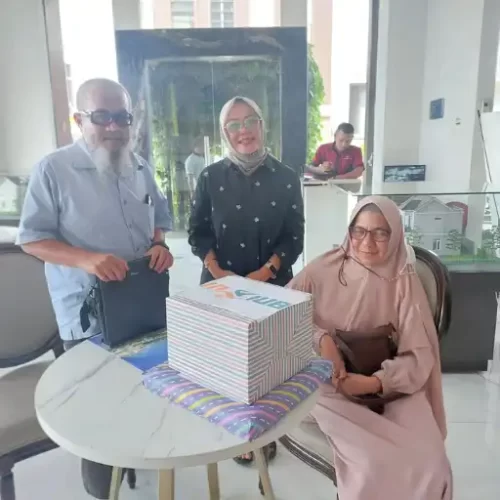 Pak Nur dan Ibu Hildawati Atas Pembelian 2 Unit Rumah di Bukit Cimanggu City